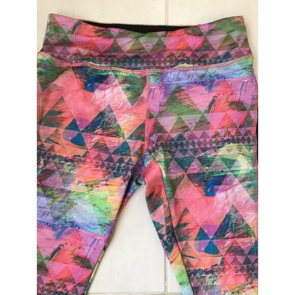 Lularoe Simply Comfortable Cropped Athletic Activewear Legging - Picture 2 of 9